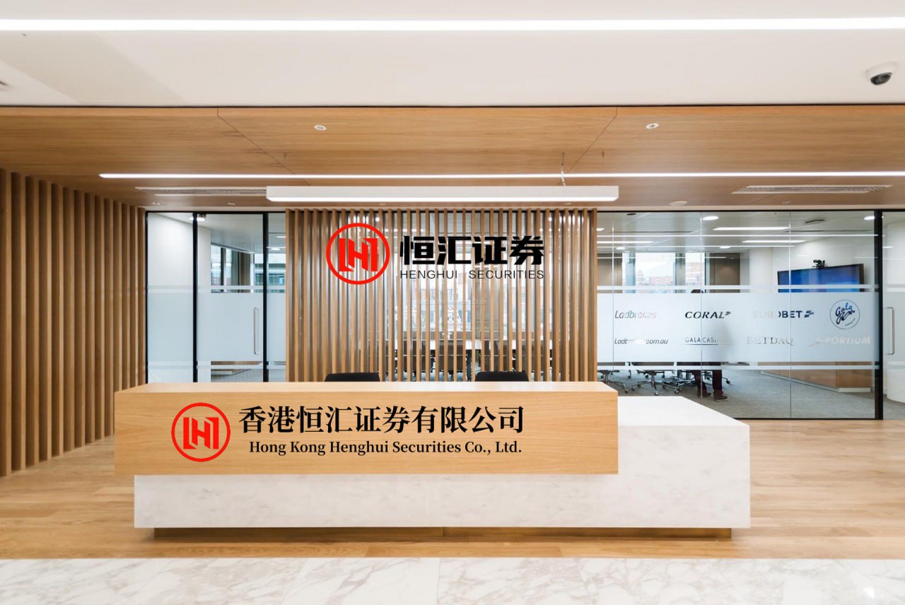 富裕配 津门虎主帅于根伟宣布新赛季三笔重磅签约，球迷期待